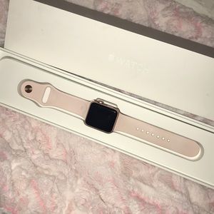 Apple Watch series 2 rose gold + accessories